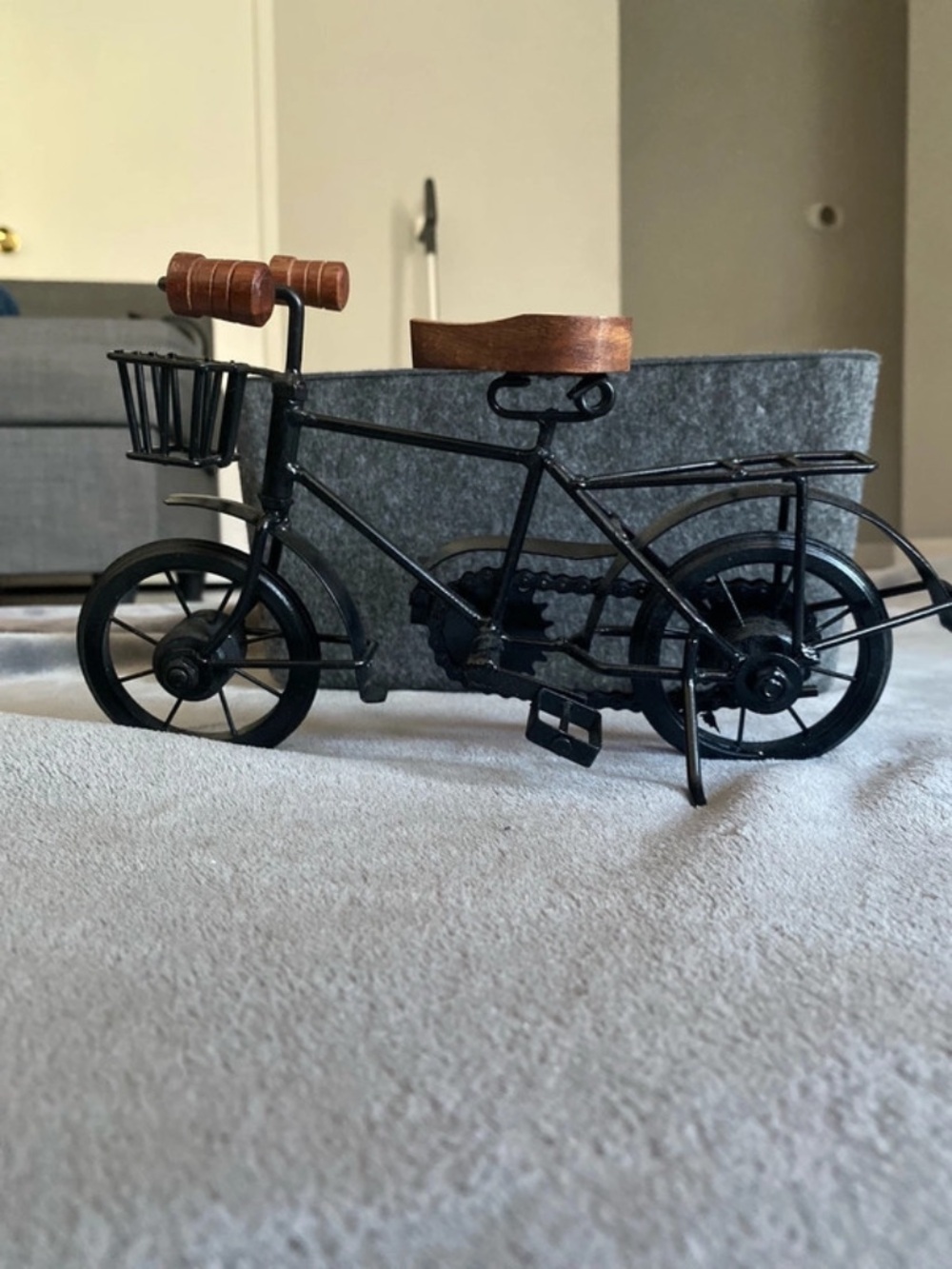 Black Metal Bicycle Accent with Brown Seat and Handles